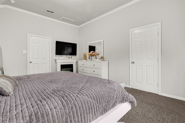Building Photo - 5522 Little Creek Ct