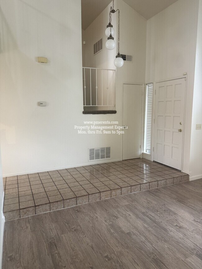 Building Photo - 9130 Cornwall Dr