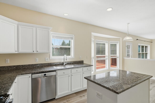 Building Photo - 4091 Huntsman Dr