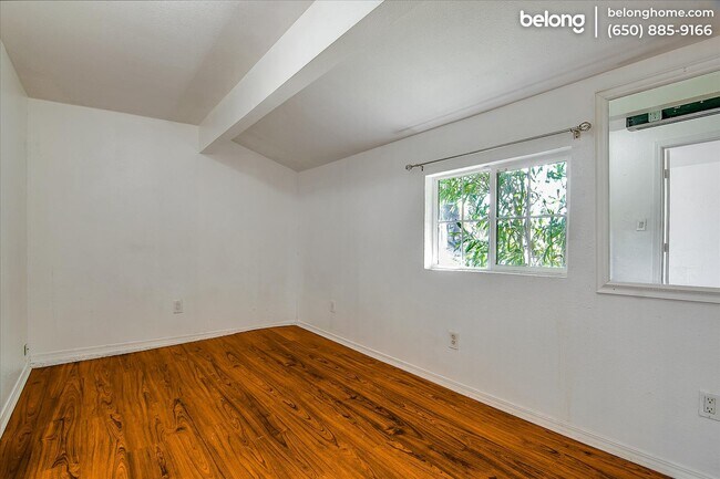 Building Photo - 6513 Corbin Ave