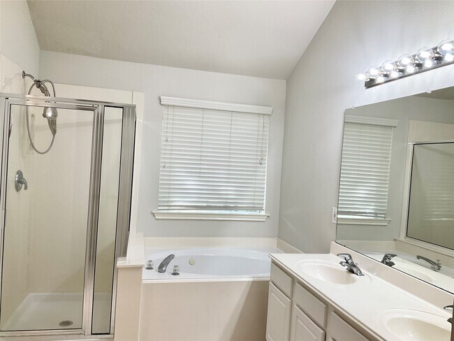 Building Photo - 67 Blackstar Pl