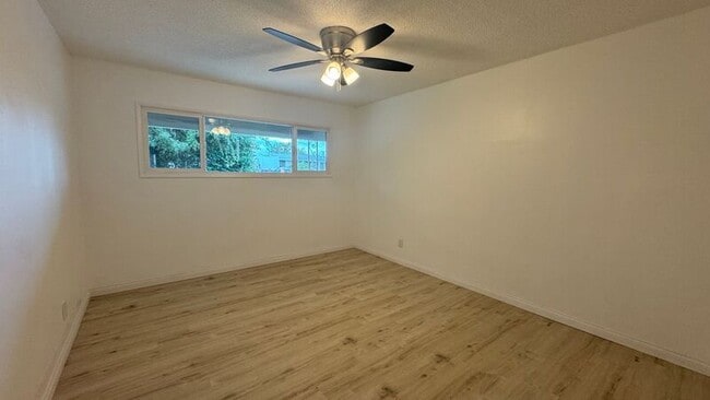 Building Photo - 10452 Ceres Ave