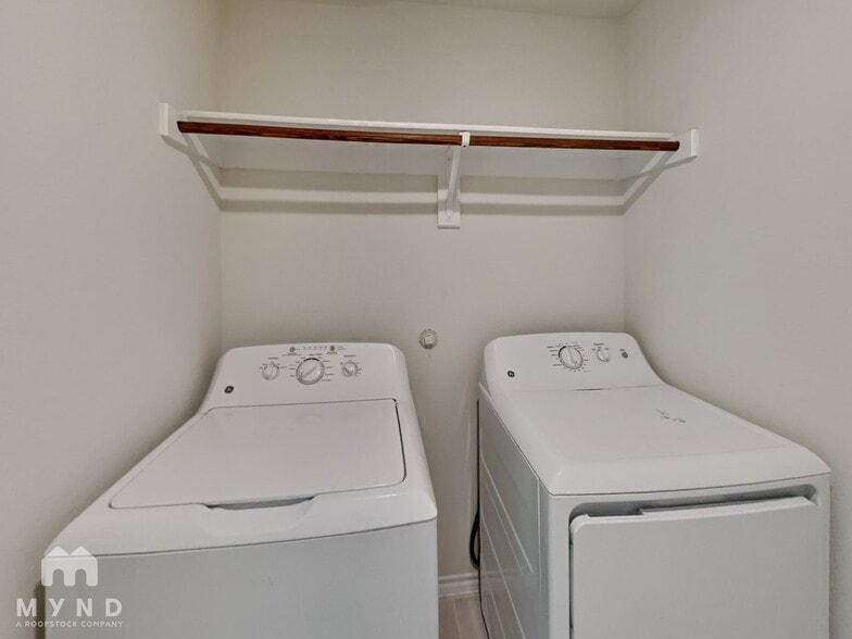 Building Photo - 3207 Winding Meadow Trail