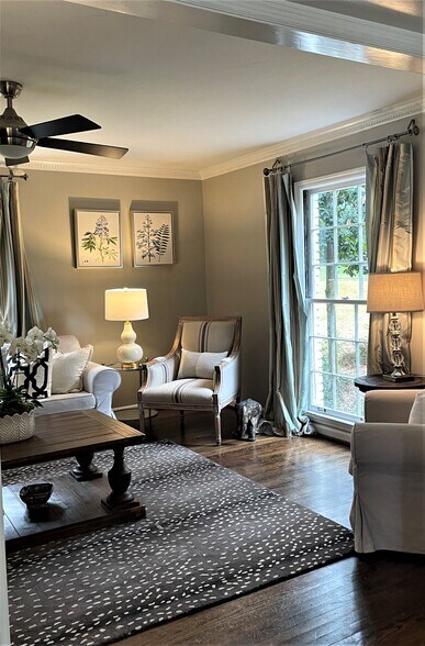 Building Photo - 4044 Emma Ln NE