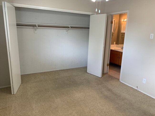 Building Photo - Charming home for Rent!