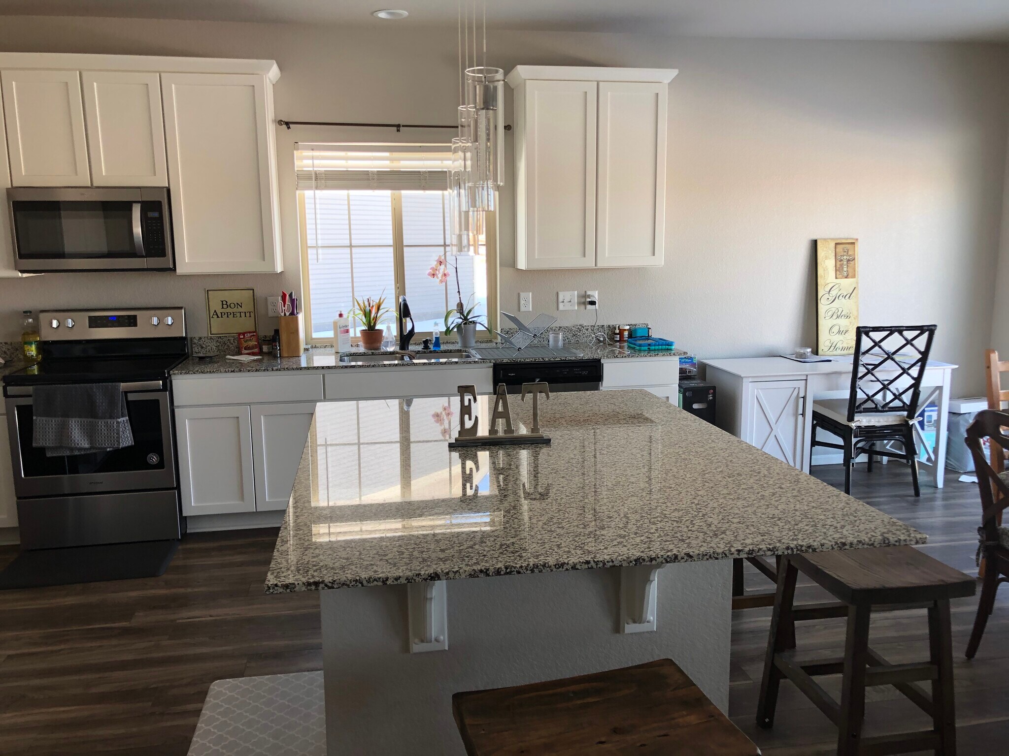 Kitchen Island New Paint Wall - 7238 Fauna Glen Dr