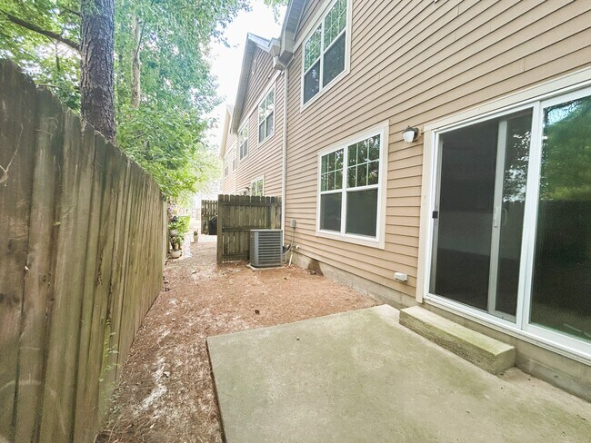 Building Photo - 248 Craftsman Cir