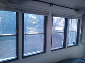 Building Photo - 405 S Knight St