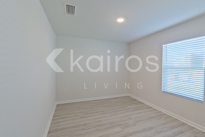 Building Photo - 4784 Malay Cir