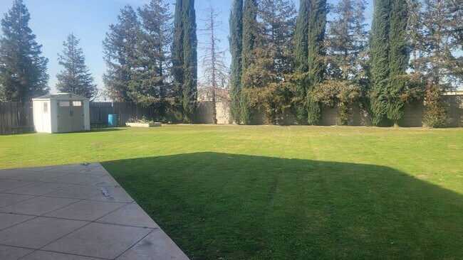 Building Photo - 11226 Vista De Cally Dr