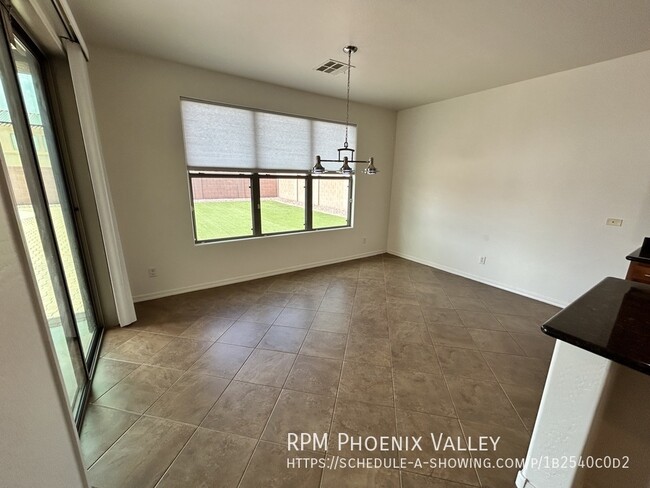 Building Photo - Spacious Bright N. Phx 4/2 w/POOL & *NEW* ...