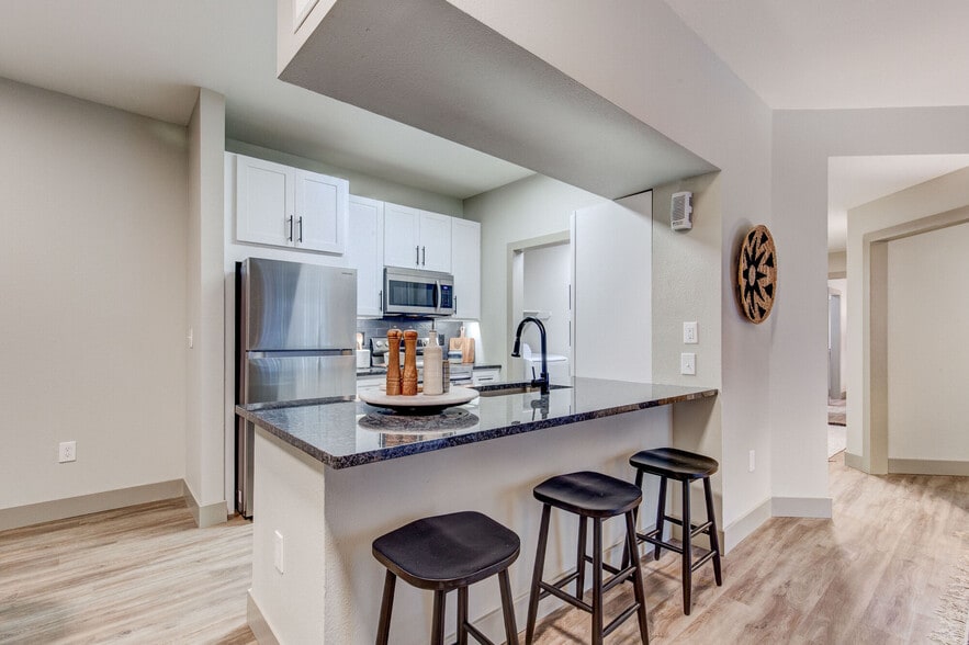 Cortland Covington Ridge 10571 Colorado Blvd Thornton CO 80233 Apartment Finder