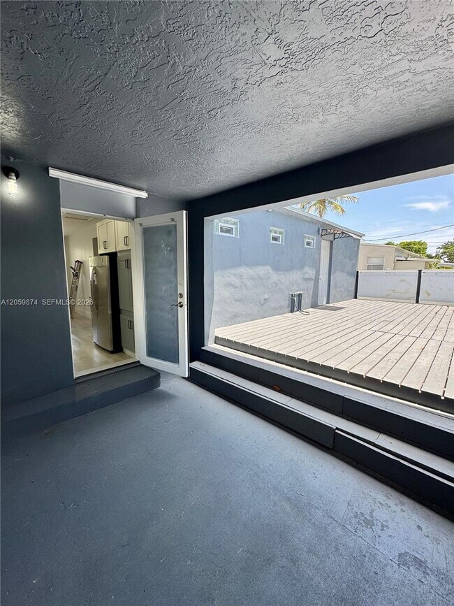 Building Photo - 2130 Plunkett Ct