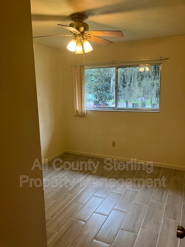 Building Photo - 4511 SW 71st Terrace