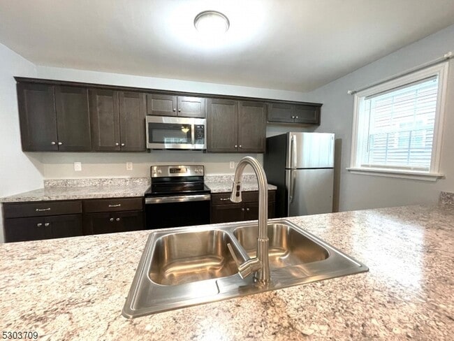 Building Photo - 12 Ryerson Rd