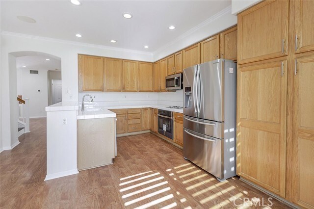 Building Photo - 25562 Fitzgerald Ave