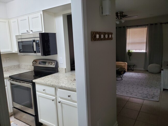 Building Photo - 2500 Houma Blvd