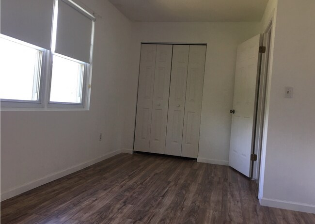 Building Photo - 35 Southwind Ln