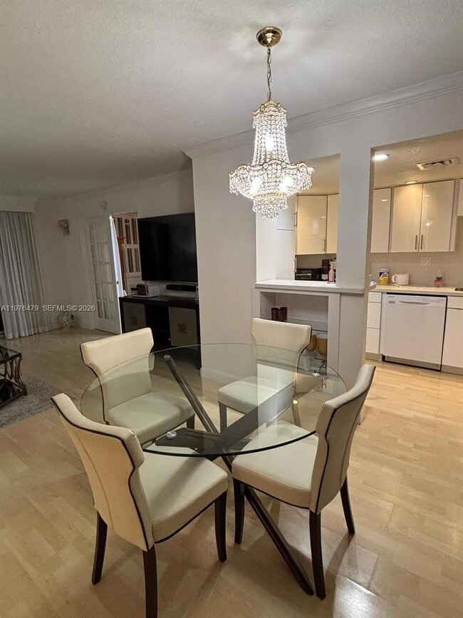 Building Photo - 18081 Biscayne Blvd