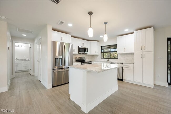 Building Photo - 5308 Shalley Cir E