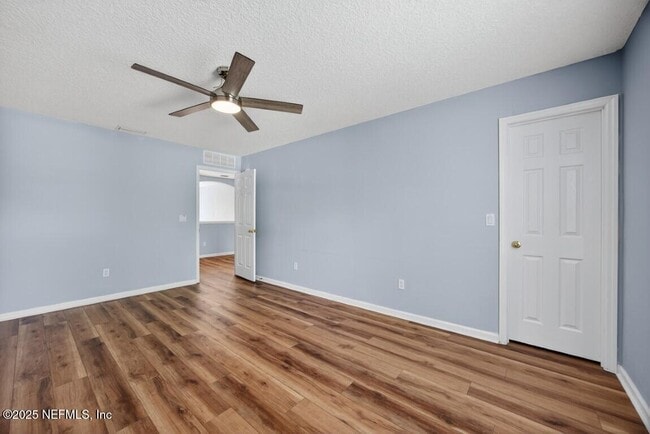 Building Photo - 9281 Sharnbrook Ln