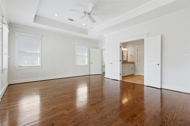 Building Photo - 2805 Arlington St