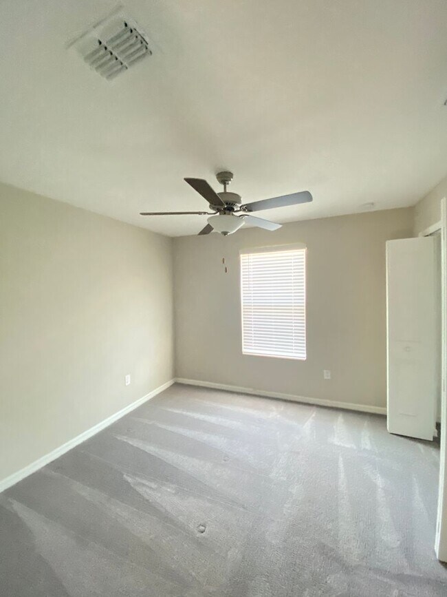 Building Photo - 7012 Samuel Ivy Dr