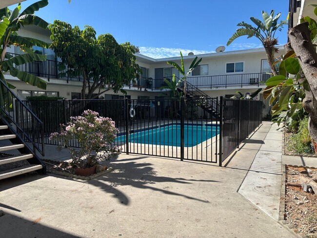 Building Photo - 6930 Fulton Ave