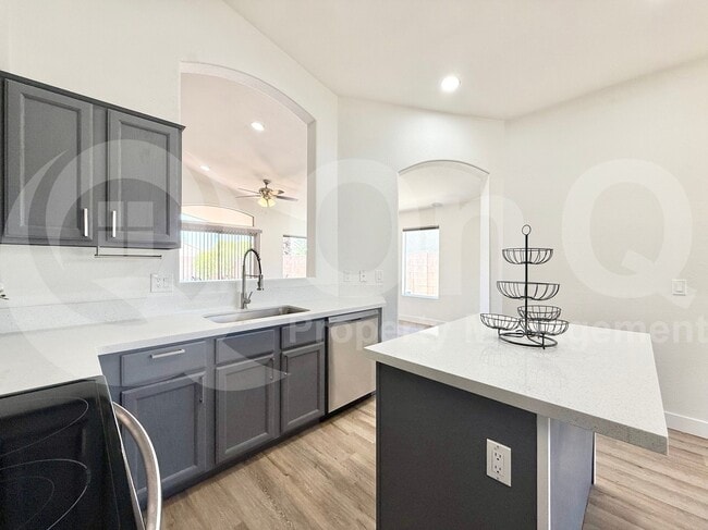 Building Photo - 14917 W Lamoille Dr