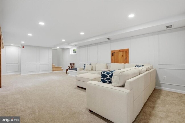 Building Photo - 713 S Towamencin Ave