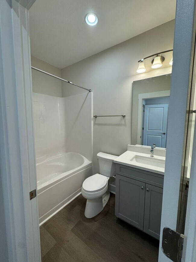 Building Photo - 113 Brawley Villas Pl