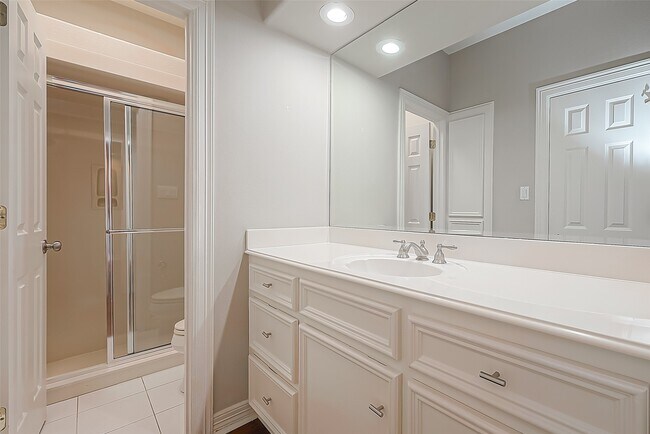 Building Photo - 66 Blooming Grove Ln