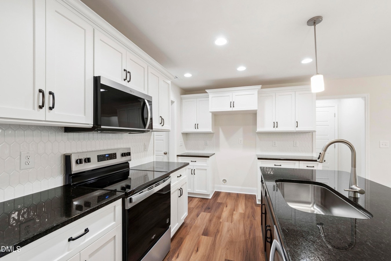 Building Photo - 157 Harmony Trl