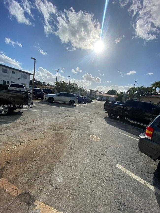 Building Photo - 9056 Collins Ave