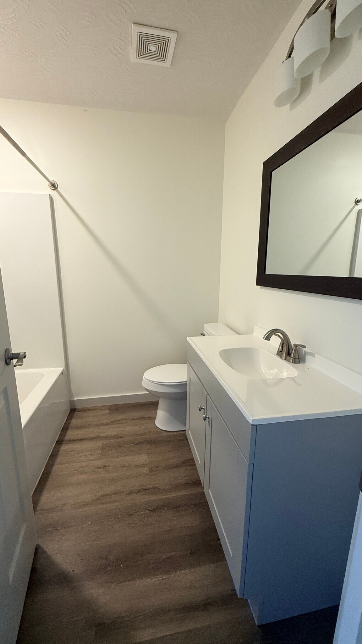 Building Photo - 604 Crescent Hill Dr