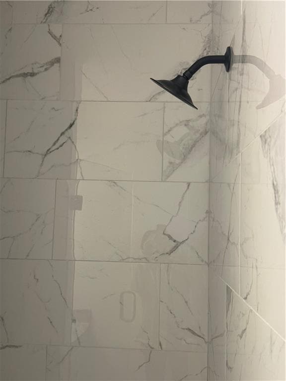 Building Photo - 114 McWhirter Pl