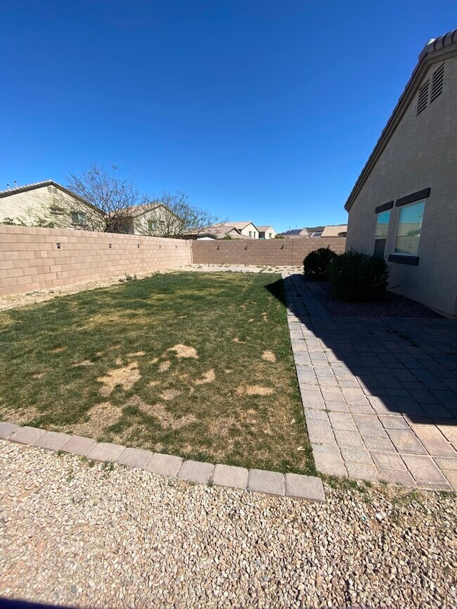 Building Photo - 8990 W Cloudwood Dr