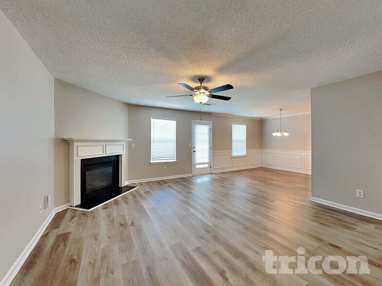 Building Photo - 300 Barshay Dr