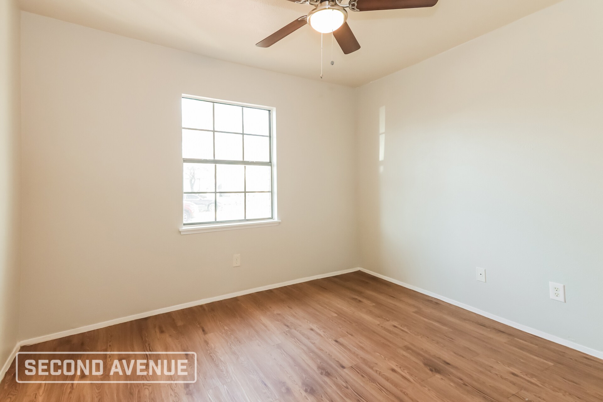 Building Photo - 416 Woodcrest Way