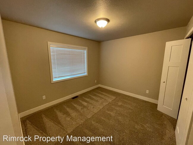Building Photo - 3 br, 2 bath House - 38 Twin Pines Loop