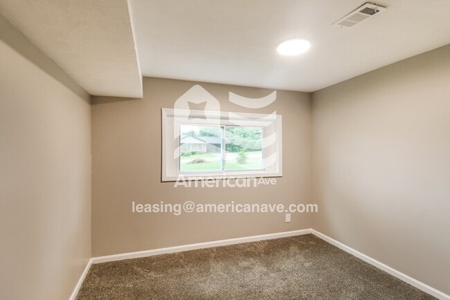 Building Photo - 119 Ruby Dr