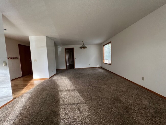 Building Photo - 16040 NW Edward Ct