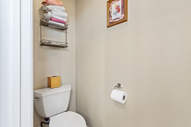 Building Photo - 4386 Willow Glen St