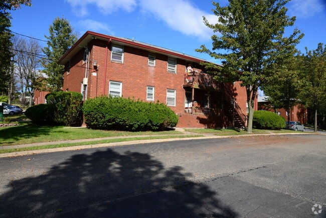 Building Photo - Woodside Apartments