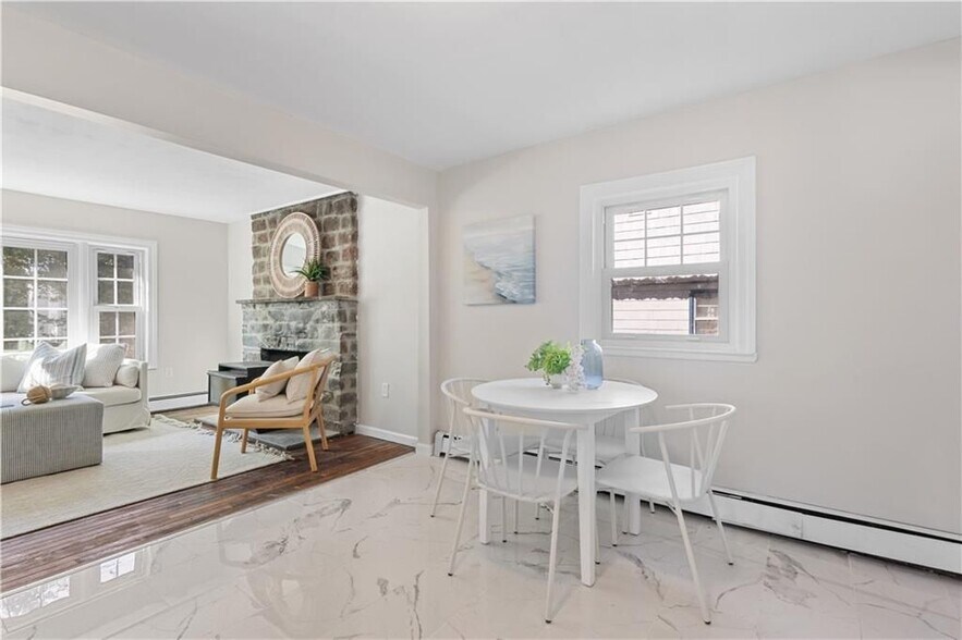 Building Photo - 400 Schooner Ave