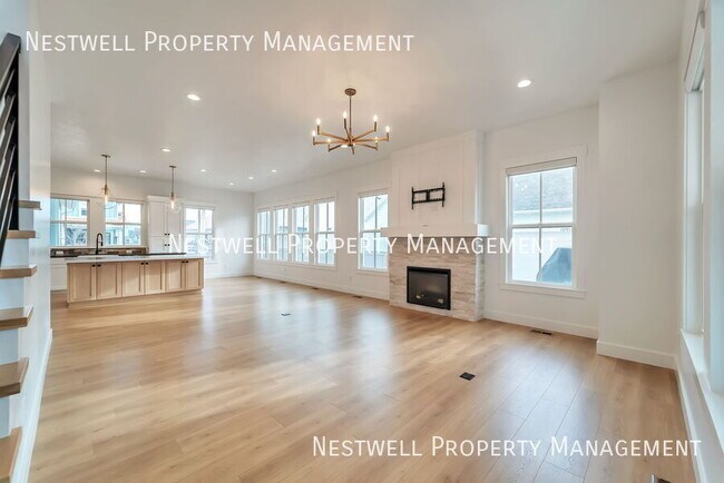 Building Photo - 10907 Paddle Board Way