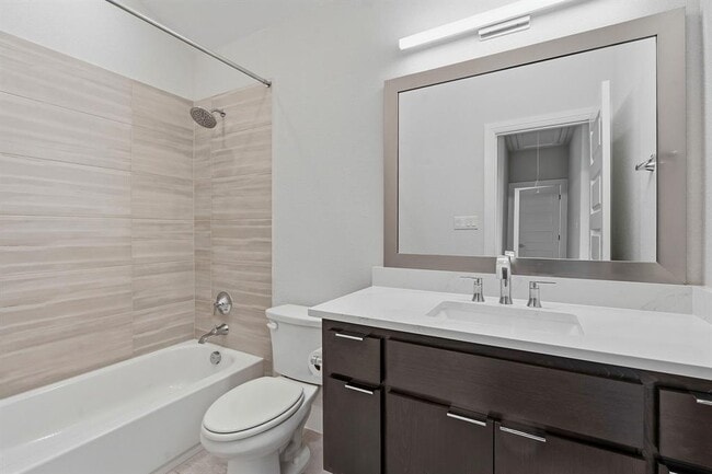 Building Photo - 2414 Sunset Vista Cir