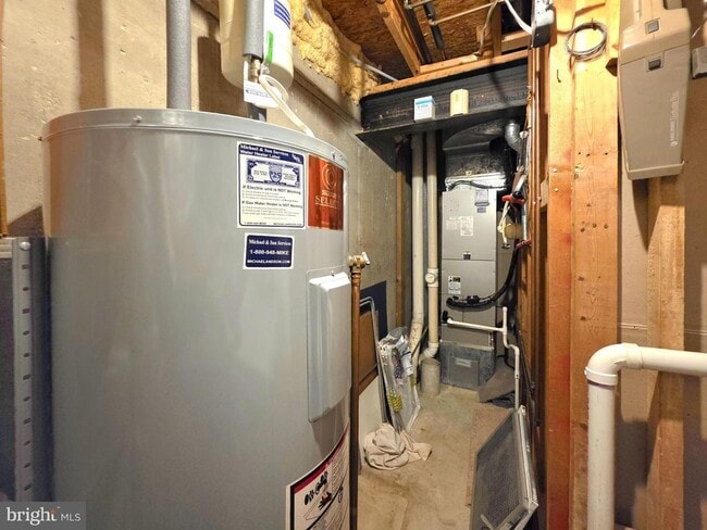 Building Photo - 8557 Koluder Ct