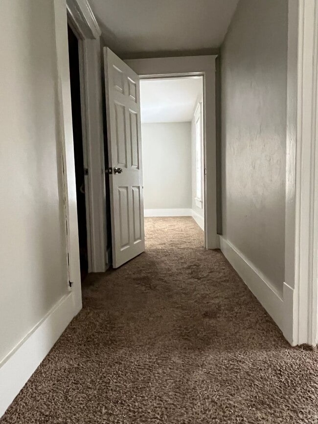 Building Photo - Two Story Home