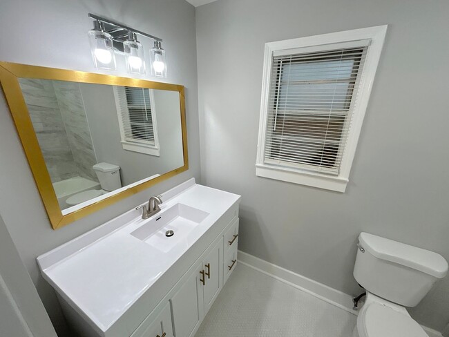 Building Photo - 1326 Whitewater Rd